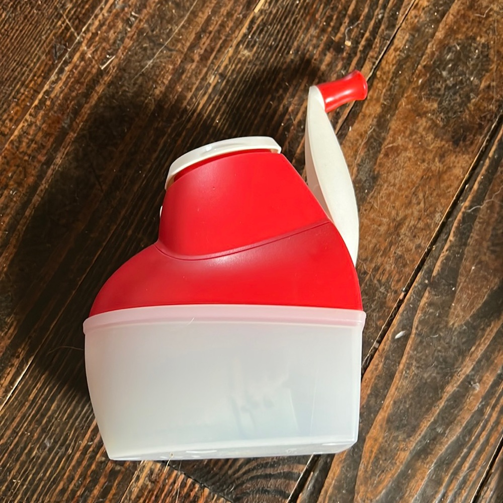 Tupperware grater
